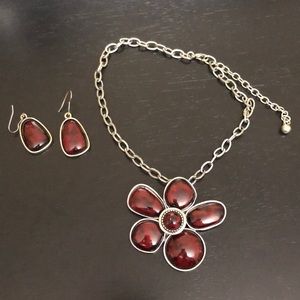 Flower necklace and earrings